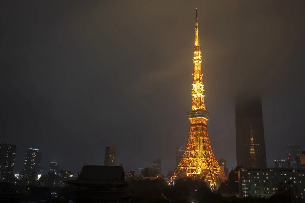 <b>Turnul Tokyo</b>