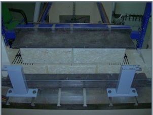 Fig. 2: Prinderea geogrilei intre blocheti