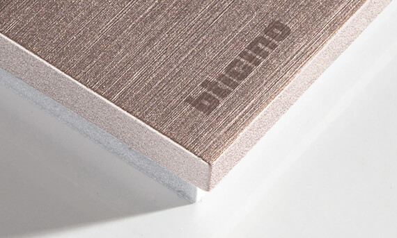 Living Now – Gama premium Bticino de prize și întrerupătoare cu design contemporan și tehnologie smart