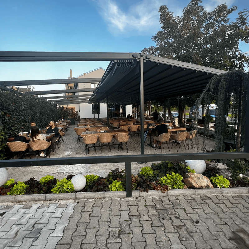 Pergole retractabile