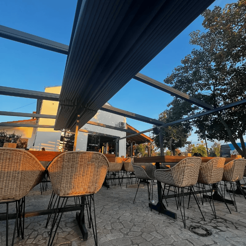 Pergole retractabile