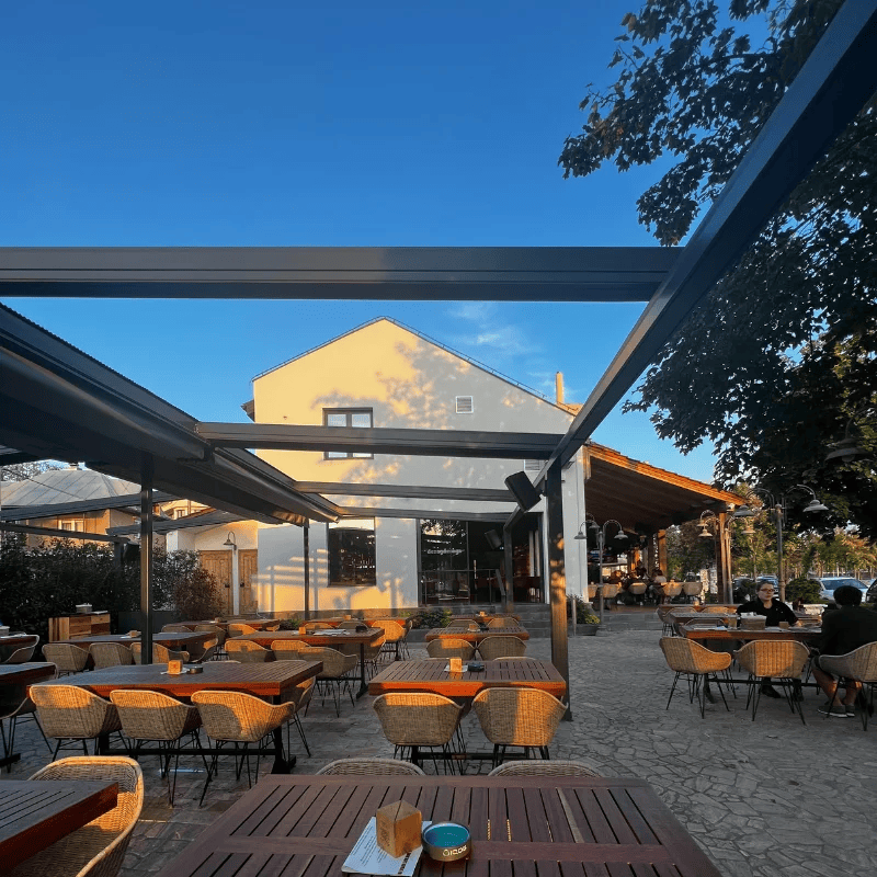 Pergole retractabile