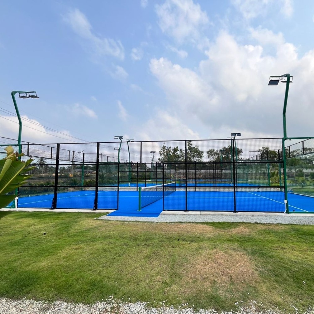 Teren de padel panoramic URBAN