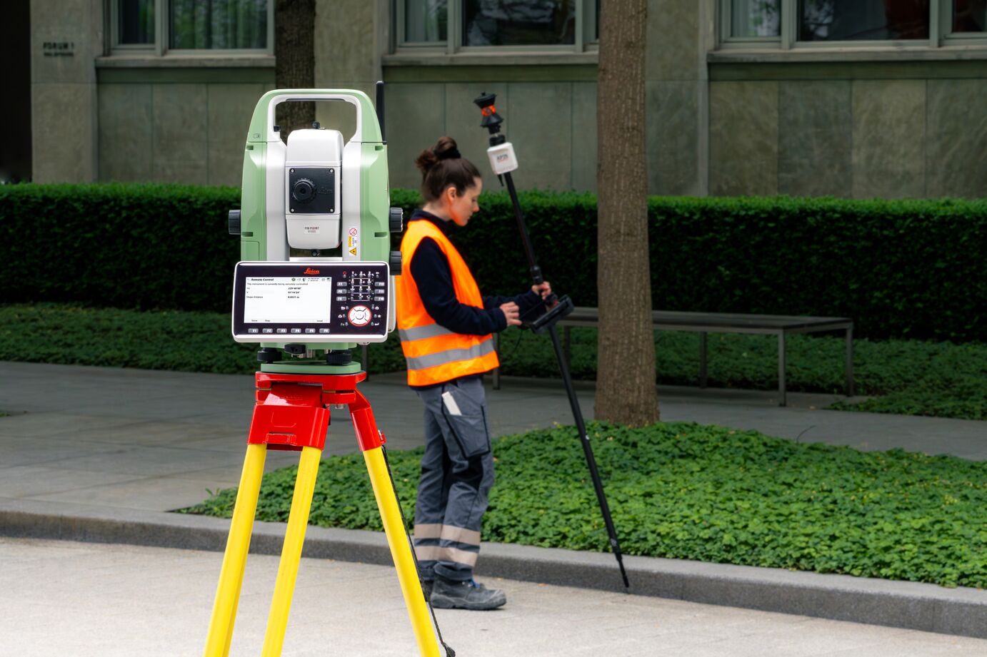 Stația Totală Robotizată Leica TS20- prima statie totala care integreaza  AI