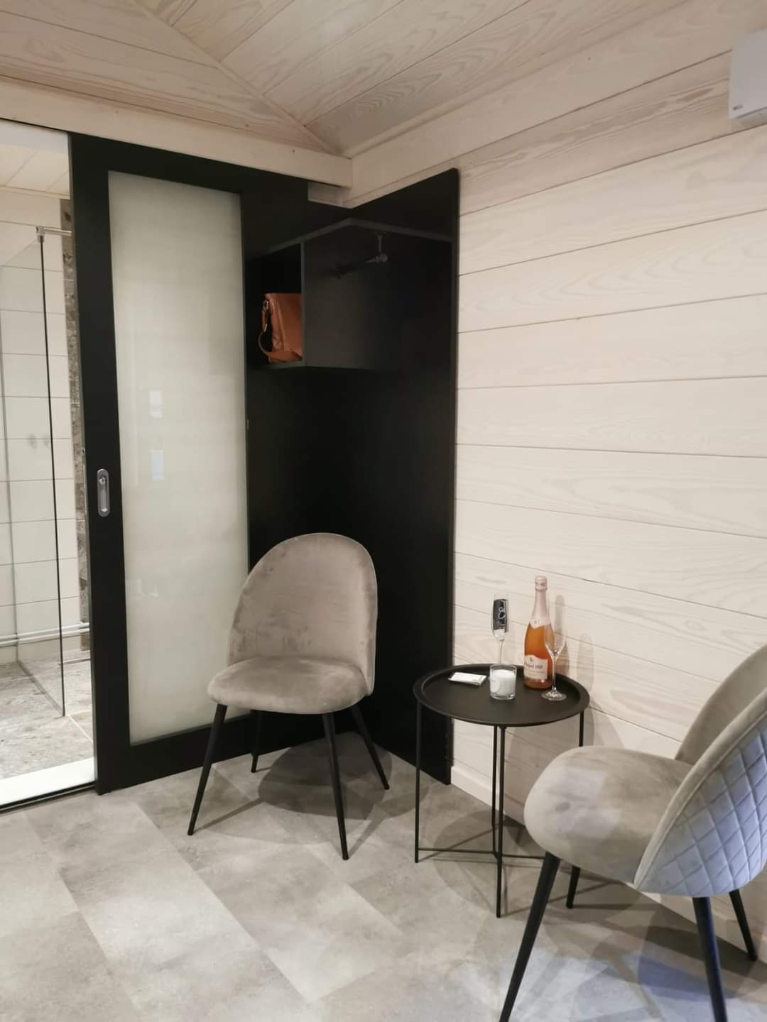 Tiny Dream: soluție perfecționată de casă de vacanță sau locuință permanentă