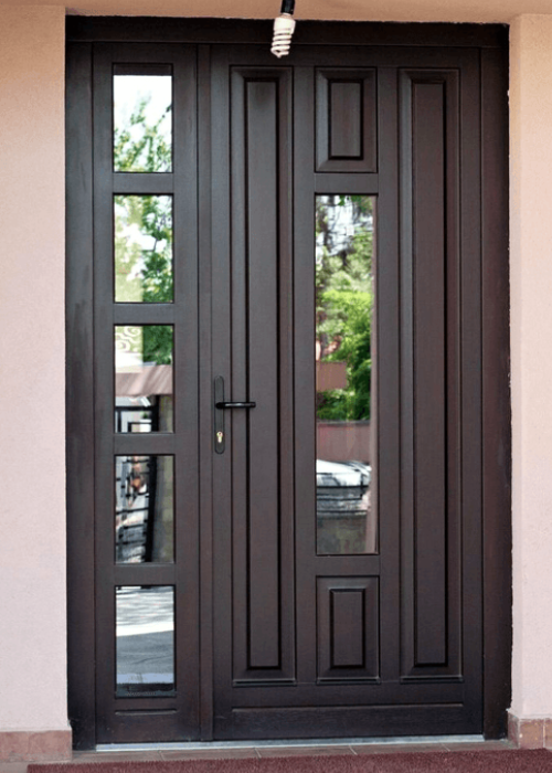 Uși din lemn, aluminiu și lemn placat cu aluminiu