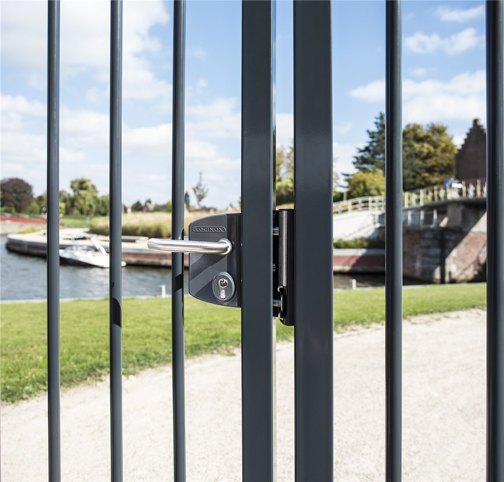 Incuietoare tip yala pentru poarta pietonala LAKQ U2 Locinox, feronerie porti Locinox