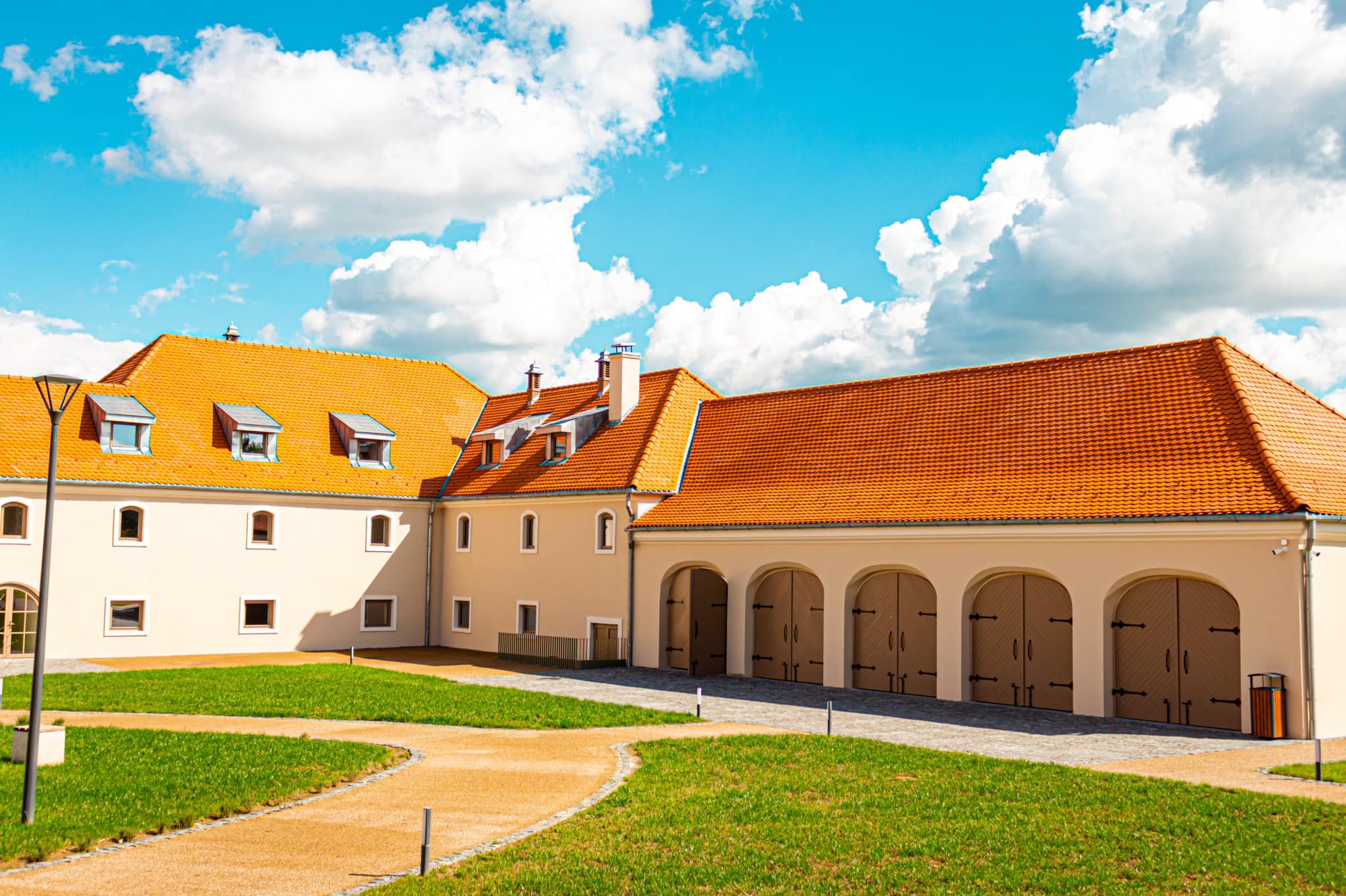 Pardoseli drenante din piatră - Conipave