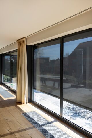 Sistem de umbrire B1200 ZIP BRUSTOR