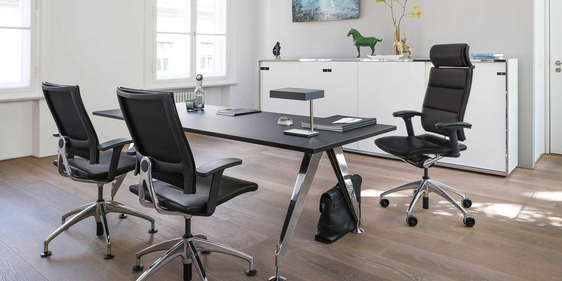 Scaun birou - OPEN UP modern classic -  scaune de birou pivotante, scaune pentru meeting, scaun manager, scaun office